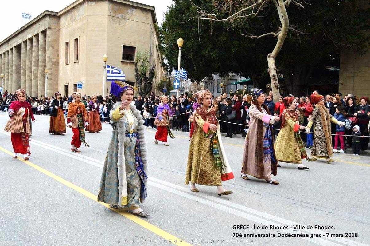 107- Rhodes- Defile Dodecanese grec.JPG